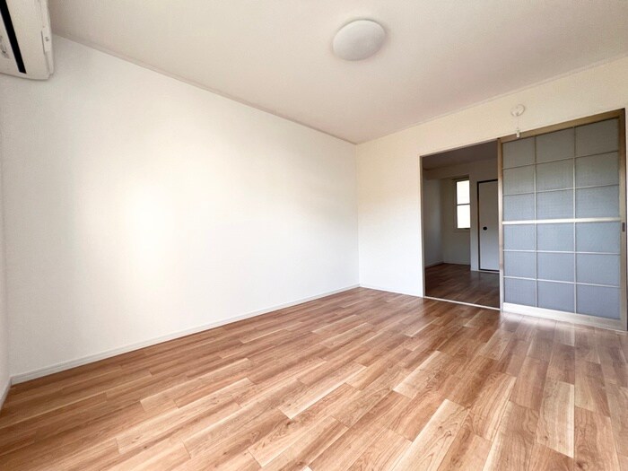 物件内観写真19　(居室)