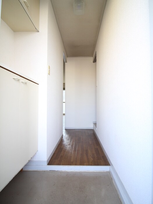 物件内観写真22　(玄関)