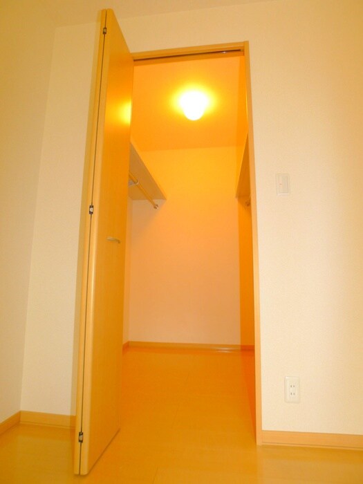 物件内観写真9　(収納)