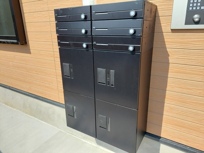 物件外観写真4　(建物設備)