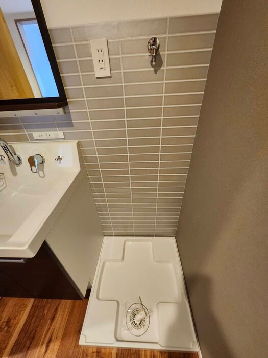 物件内観写真13　(洗濯機置場)