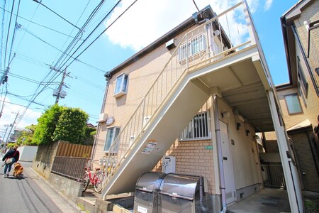 カ－サテルセロ外観写真