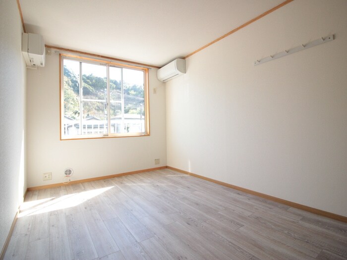 物件内観写真4　(居室)