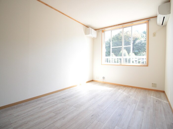 物件内観写真5　(居室)