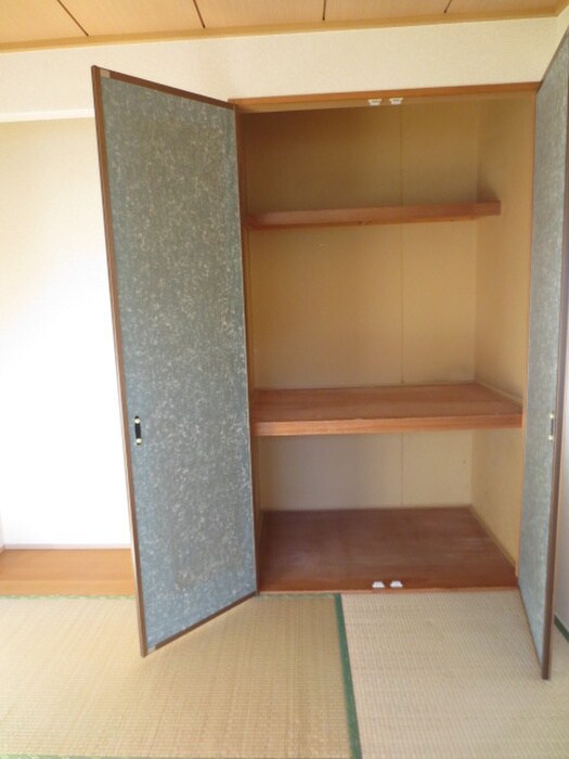 物件内観写真13　(収納)