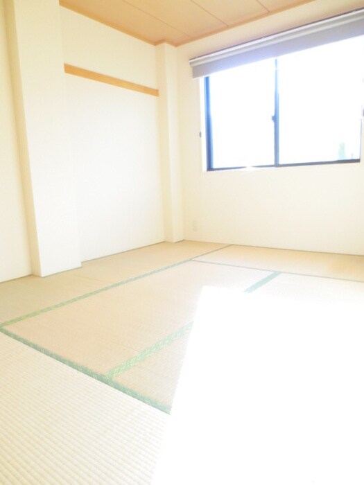 物件内観写真15　(居室)