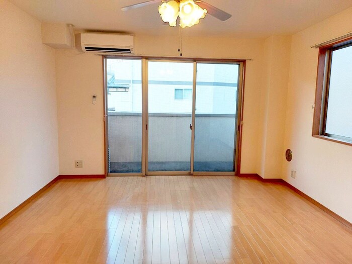 物件内観写真7　(居室)