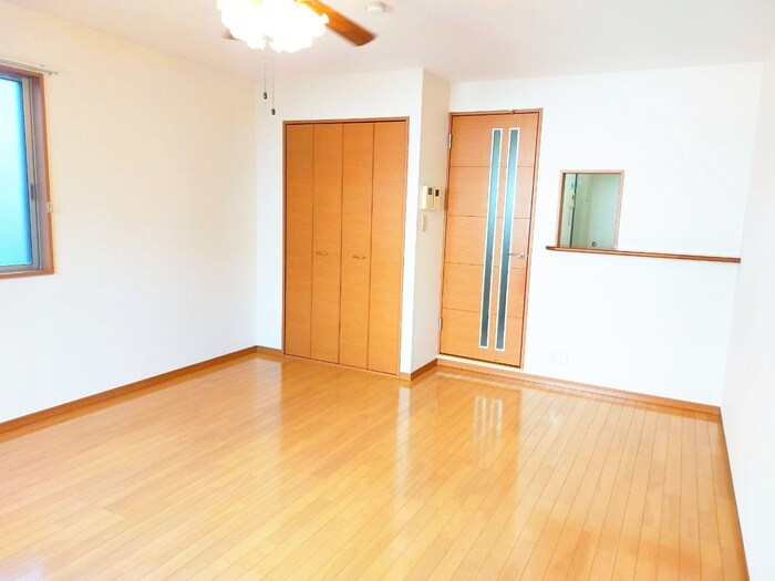 物件内観写真10　(居室)