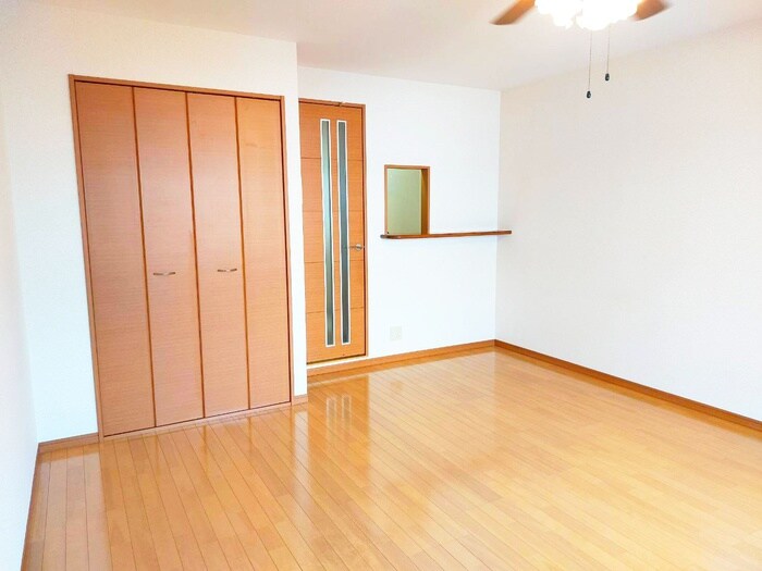 物件内観写真11　(居室)