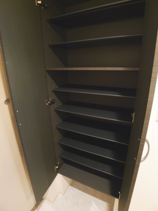 物件内観写真17　(靴箱)