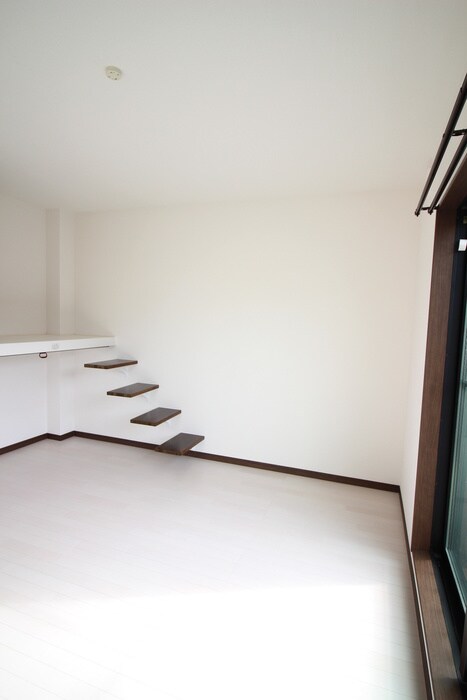 物件内観写真18　(居室)