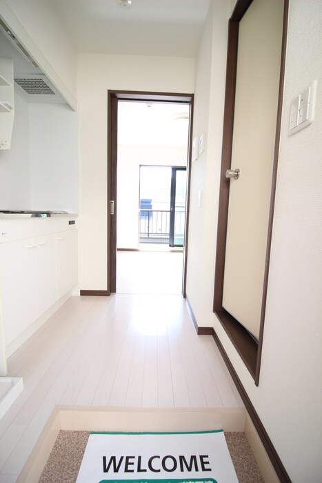 物件内観写真19　(廊下)