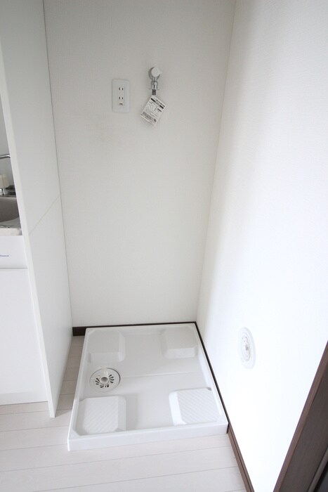 物件内観写真20　(洗濯機置場)