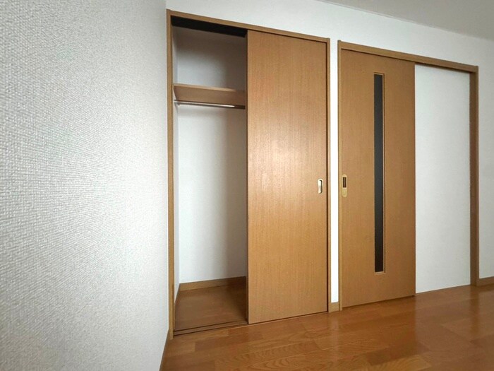 物件内観写真11　(収納)