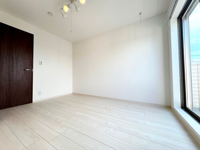 物件内観写真10　(内観写真)