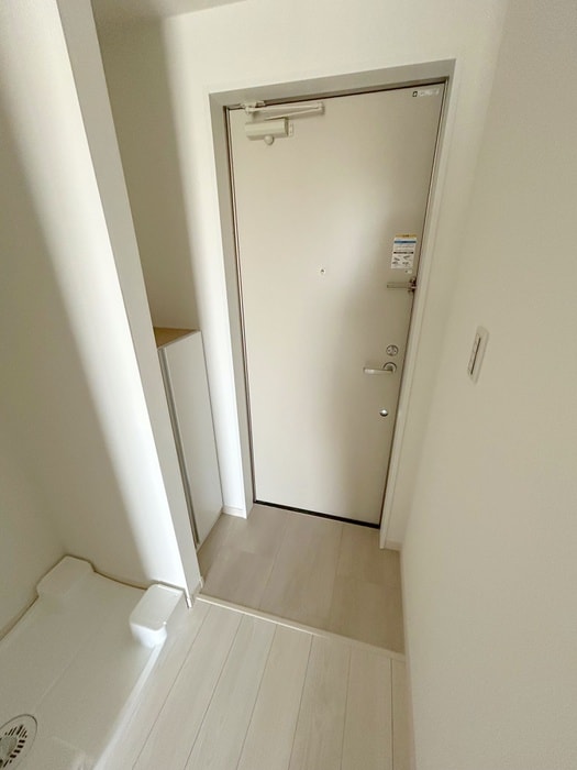 物件内観写真16　(玄関)