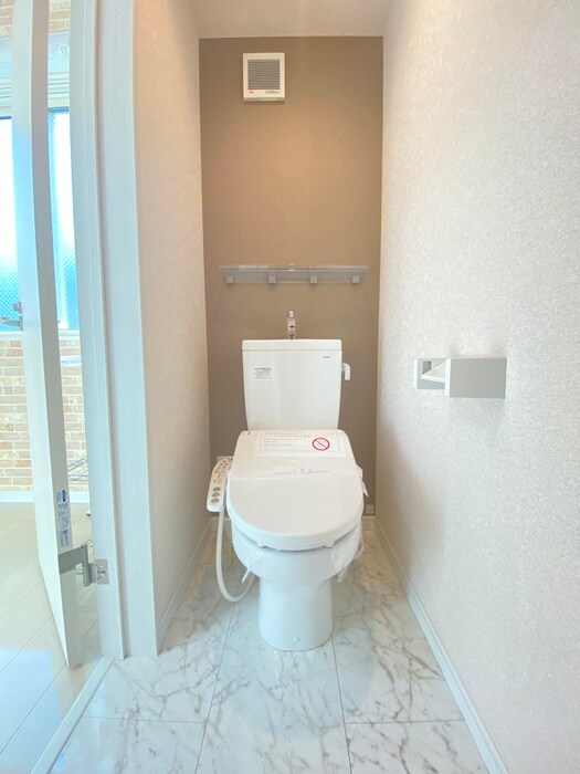 物件内観写真11　(トイレ)