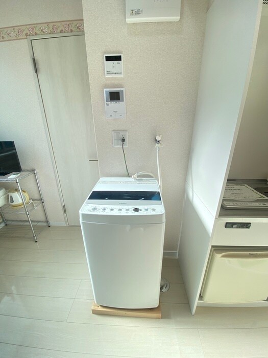 物件内観写真12　(洗濯機置場)