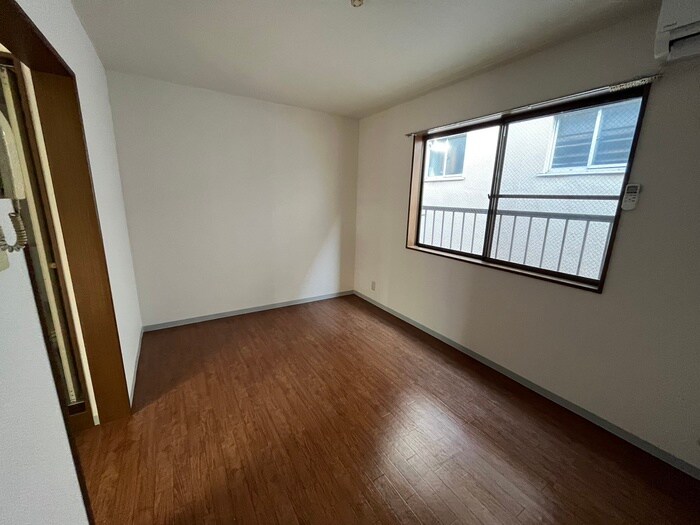 物件内観写真19　(居室)