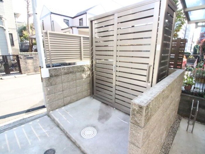 物件外観写真6　(建物設備)