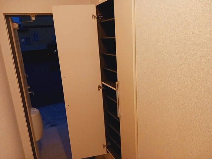 物件内観写真17　(靴箱)