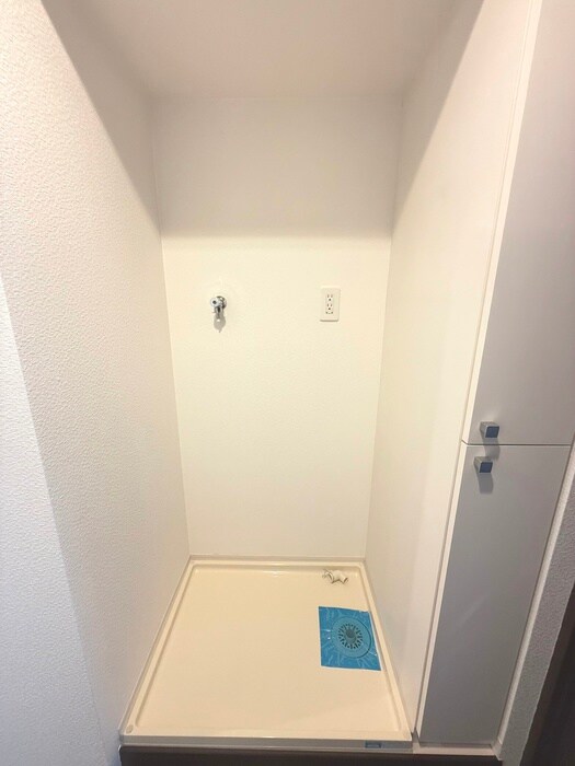 物件内観写真18　(洗濯機置場)