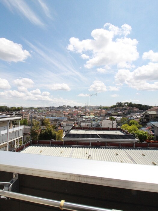 物件内観写真15　(室内からの展望)