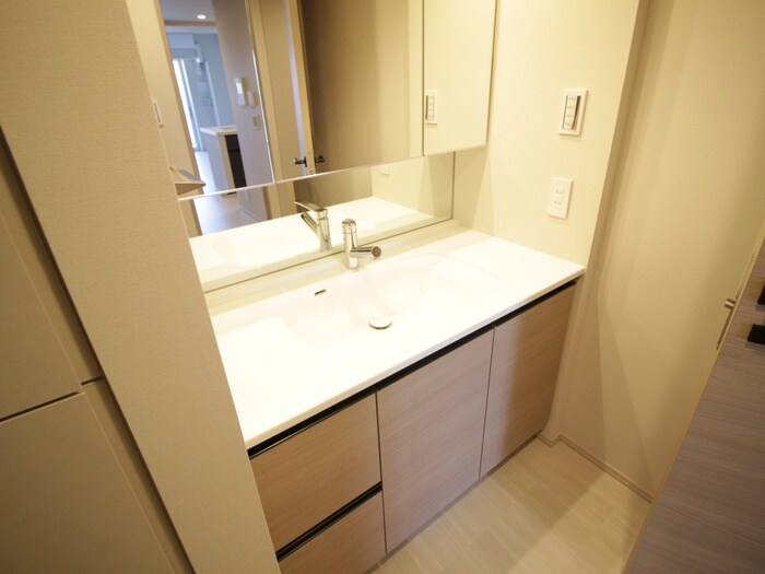 物件内観写真15　(収納)