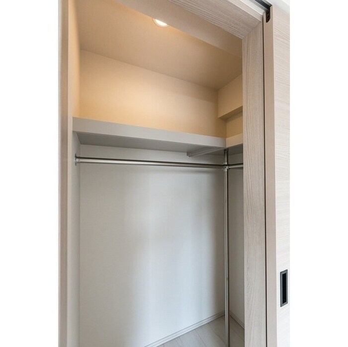 物件内観写真13　(収納)