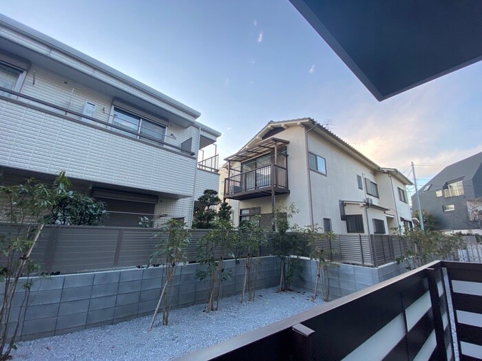 物件内観写真17　(室内からの展望)