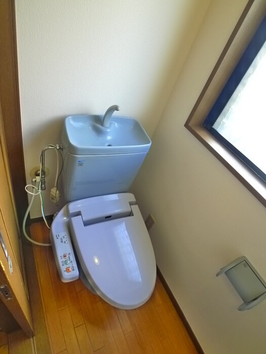 物件内観写真8　(トイレ)