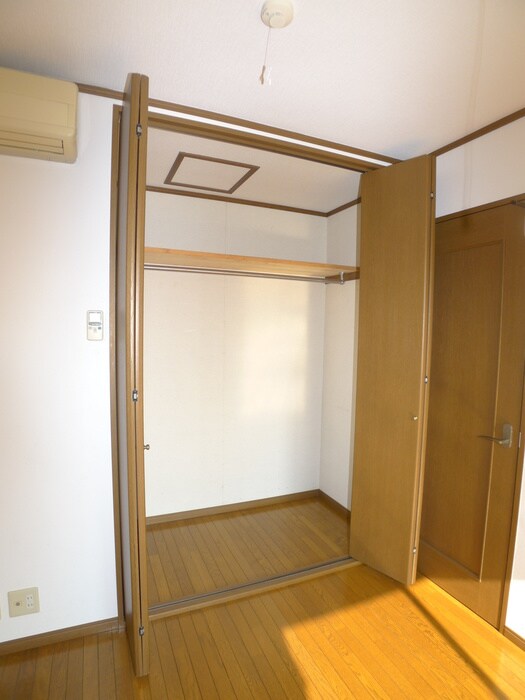 物件内観写真13　(収納)