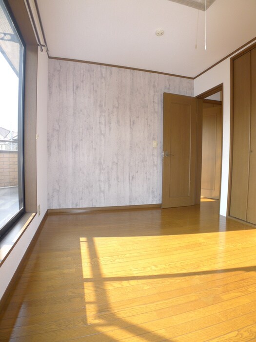 物件内観写真19　(居室)