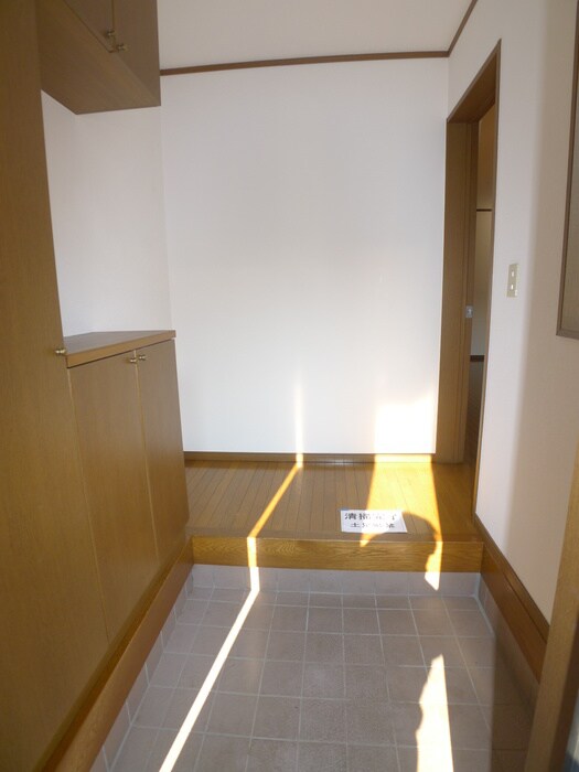 物件内観写真20　(玄関)