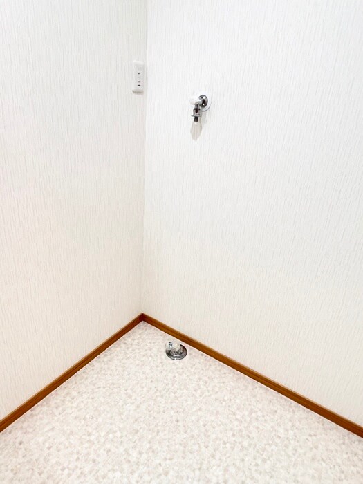 物件内観写真19　(洗濯機置場)