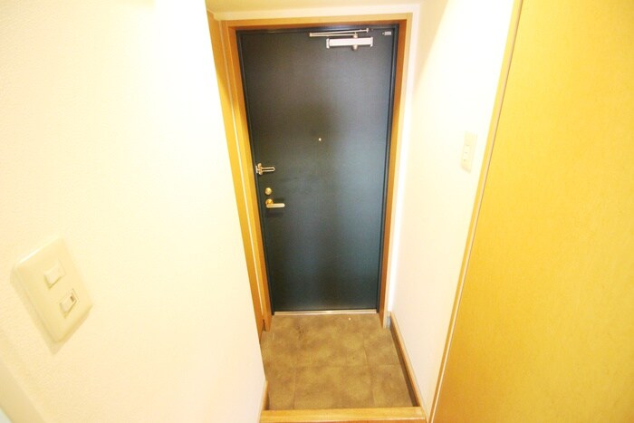物件内観写真17　(玄関)