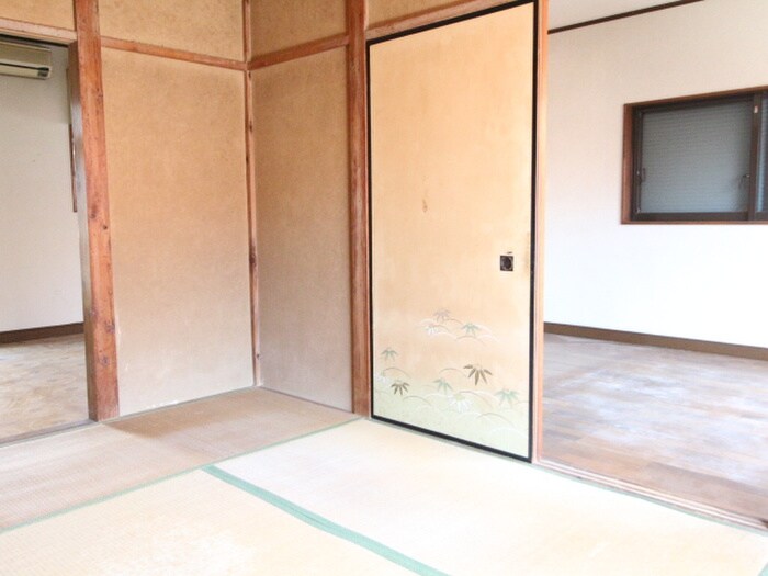 物件内観写真8　(居室)