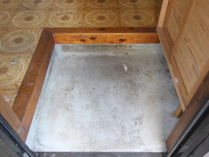 物件内観写真17　(玄関)