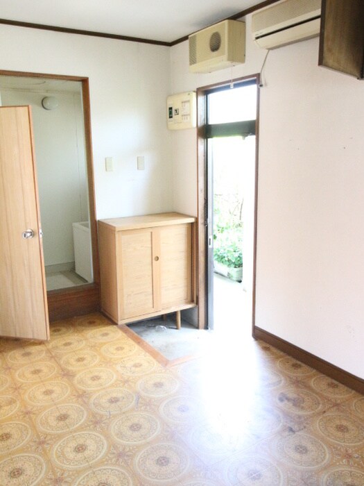 物件内観写真21　(廊下)