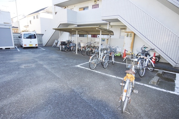駐輪場
