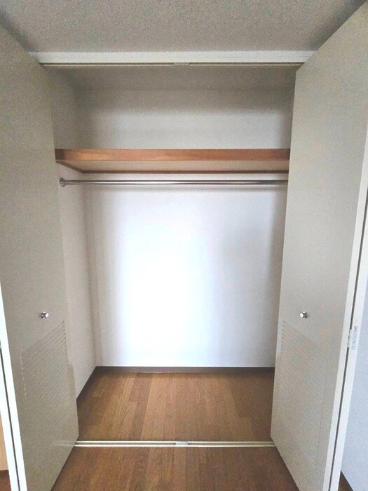 物件内観写真12　(収納)