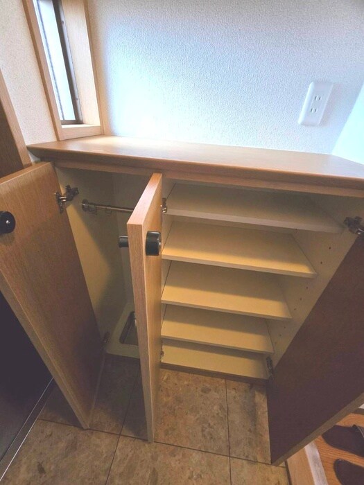 物件内観写真14　(靴箱)