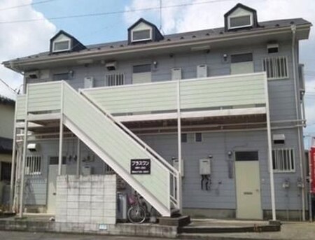 プラスワン外観写真