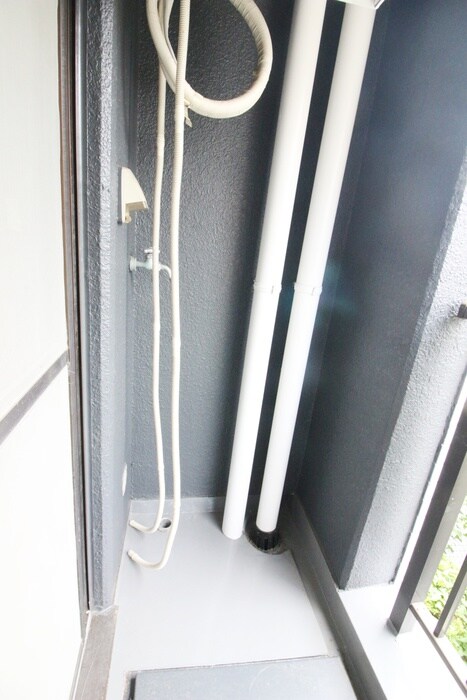 物件内観写真15　(洗濯機置場)