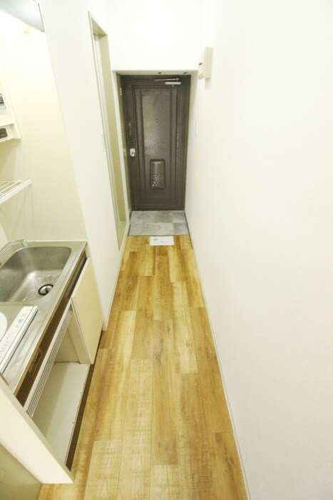 物件内観写真18　(廊下)
