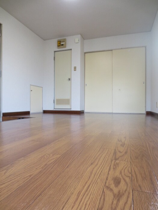 物件内観写真13　(居室)