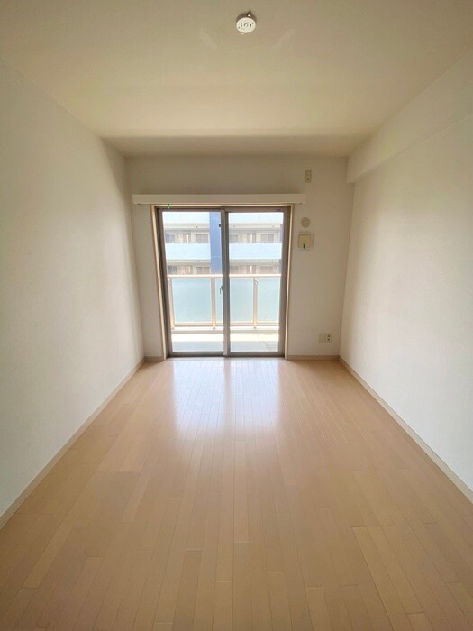 物件内観写真16　(室内からの展望)