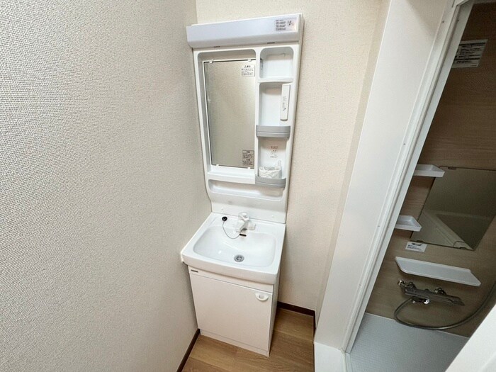 物件内観写真11　(洗面)