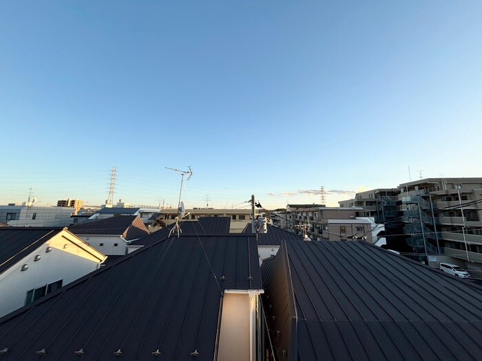 物件内観写真18　(室内からの展望)