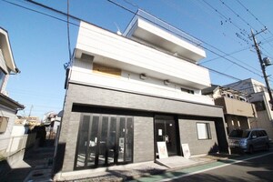 秀栄ハイツ外観写真